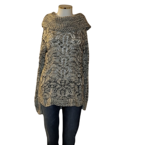 Sweaters - Picture 2 of 15